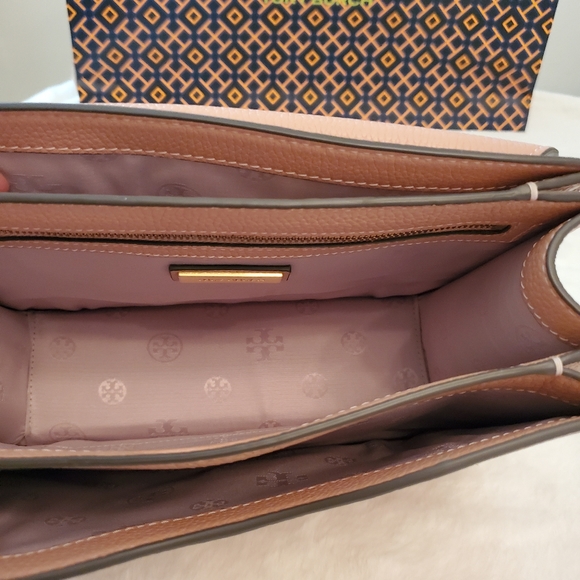 #03390 BRAND NEW W/TAGS! FABULOUS! TORY BURCH Britten Adjustable Strap - Picture 8 of 14